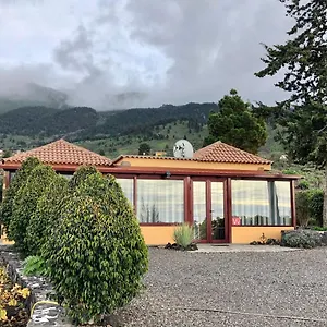 https://casa-cueva-de-las-palomas-2.in-canary-islands.com